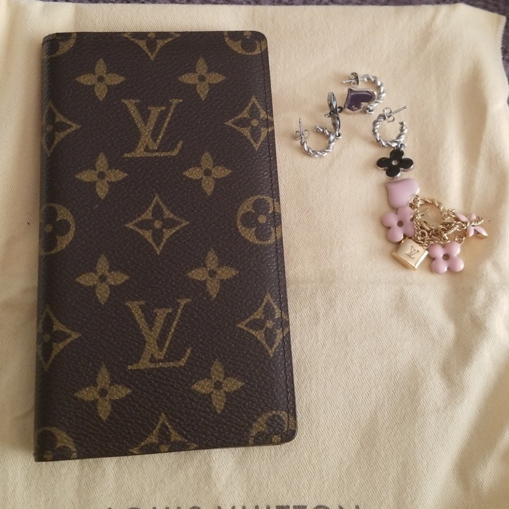 Louis Vuitton Address Book